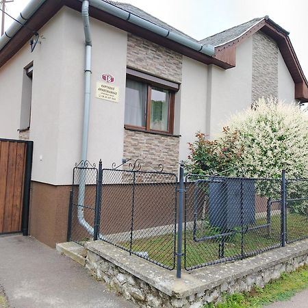 Kaptarko Apartmanhaz Demjén Zewnętrze zdjęcie