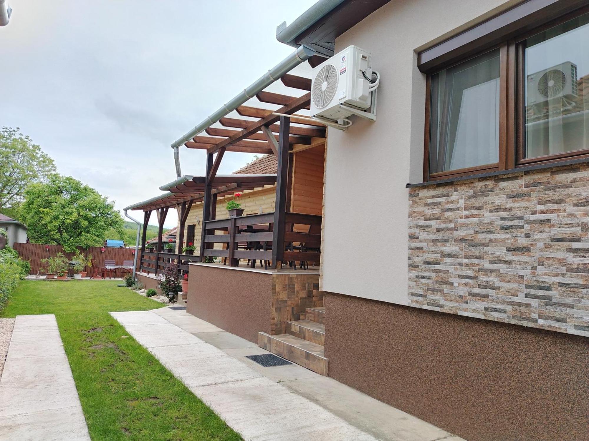 Kaptarko Apartmanhaz Demjén Zewnętrze zdjęcie