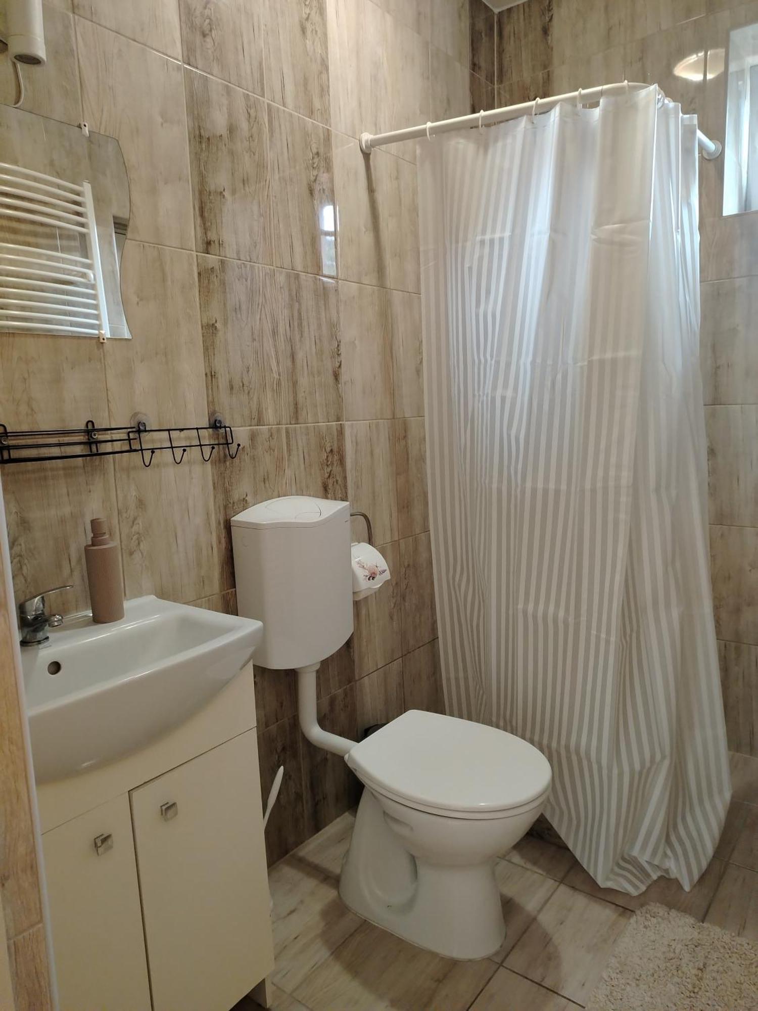 Kaptarko Apartmanhaz Demjén Zewnętrze zdjęcie